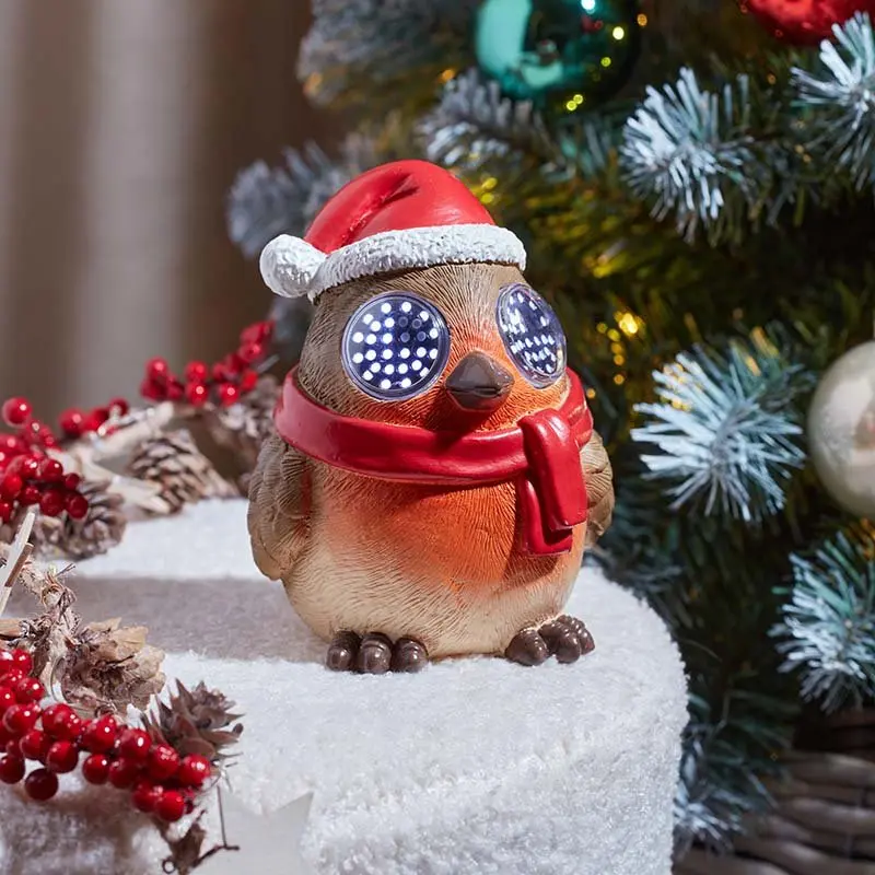 Blinking Robin with Santa Hat