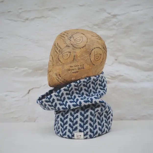 Navy Merino Wool Snood - Running Leaf Pattern