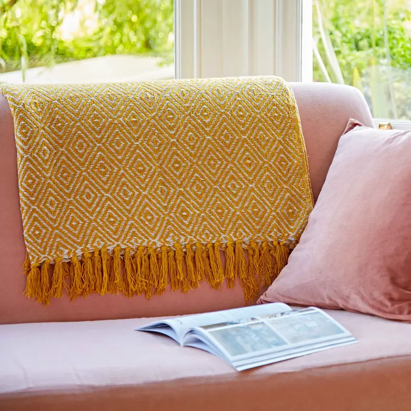 Recycled Cotton Woven Diamond Throw